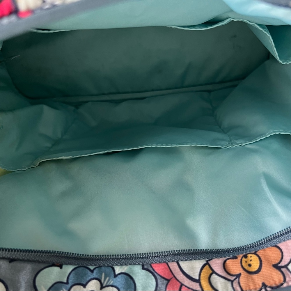 Vera Bradley Tropical Evening (2019) Zippered Tote Bag (Used) - Picture 11 of 14